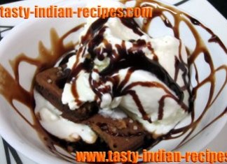 vanilla-ice-cream-with-chocolate-sauce