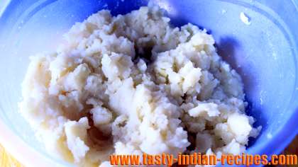 Boiled and mashed potatoes