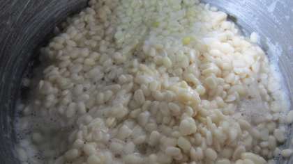 Soaked Urad Dal