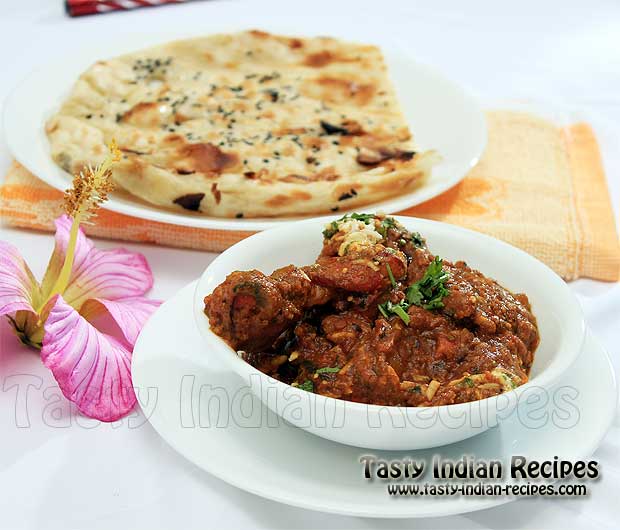 Bhuna Chicken with Naan