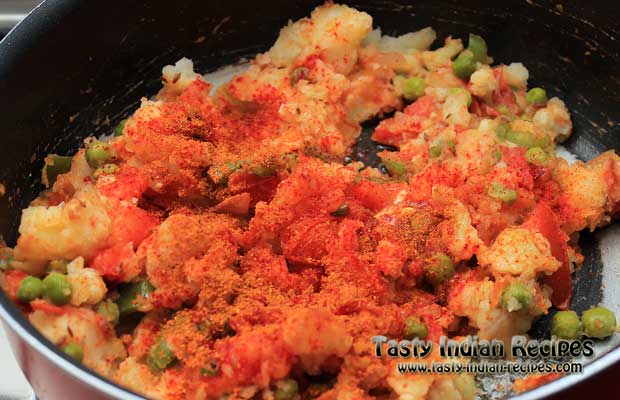 Add Spices and Pav Bhaji Masala Add Spices and Pav Bhaji Masala