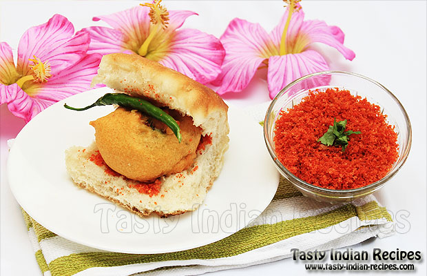 Vada Pav with Dry Garlic Chutney