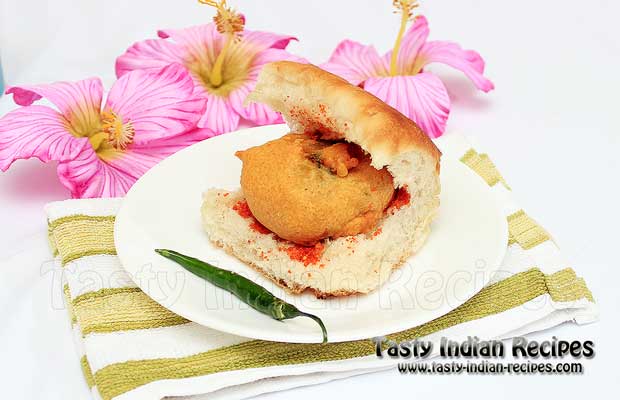 Batata Vada Inside Bread