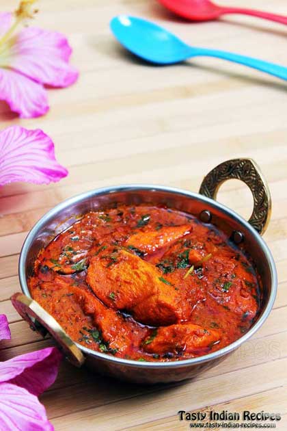 Chicken Masala in Red Spicy Gravy